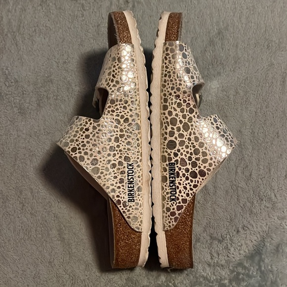 Sz 40 Birkenstock sandals - Picture 3 of 8